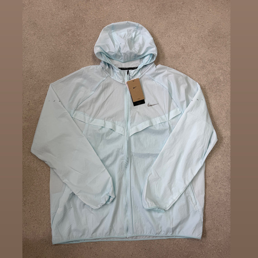 Nike Stride Men's Repel UV Running Jacket - Light Blue