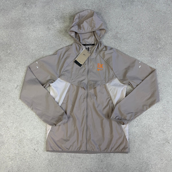 Nike Stride EK Men's UV Repel Running Jacket - Brown