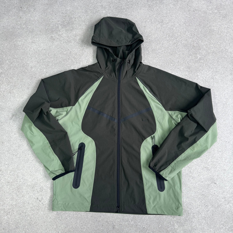 Nike Dri-FIT woven color-block windrunner jacket