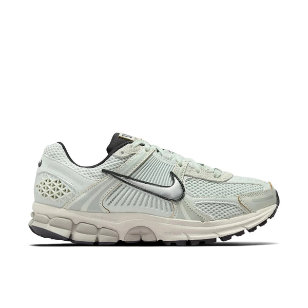 NIKE ZOOM VOMERO 5 LIGHT SILVER CHROME